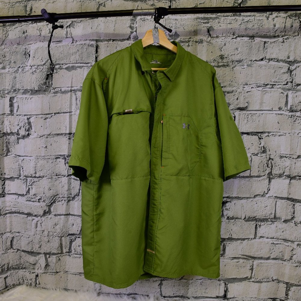 Under Armour Button down two pocket shirt